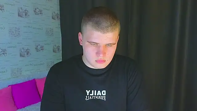 kittenmurr online show from 09/23/25, 05:16