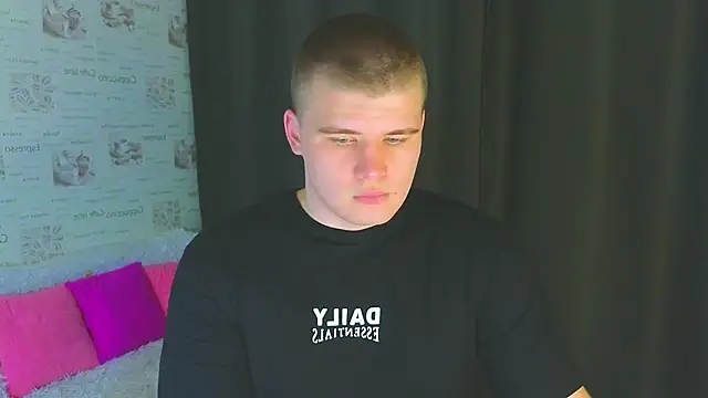 kittenmurr online show from 09/24/25, 06:44