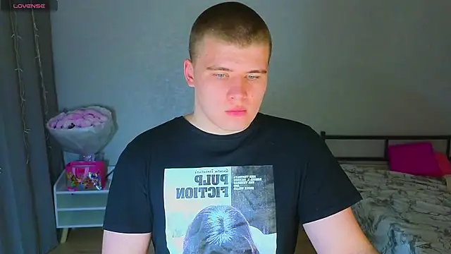 kittenmurr online show from 10/19/25, 08:31