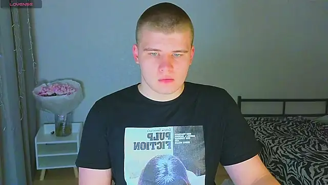 kittenmurr online show from 10/31/25, 08:32