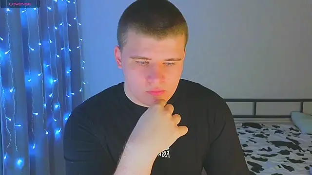 kittenmurr online show from 11/23/25, 02:11