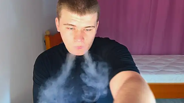 kittenmurr online show from 04/27/26, 01:53