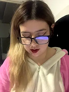 Blair Bunnyy online show from 11/22/25, 10:25