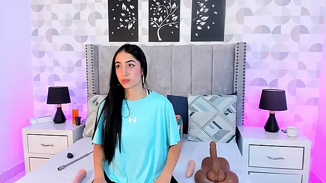 natasha moreno online show from 10/11/25, 12:26