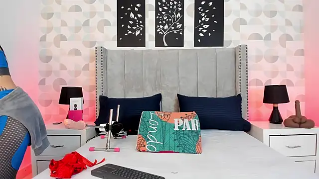 natasha moreno online show from 03/03/26, 12:22