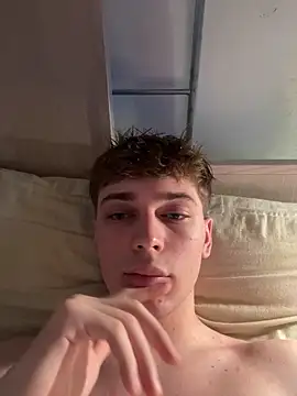 Snapshot of Fappatore_Nato05 chatting on 09/14/25, 01:10 Fappatore Nato05 online show from 09/14/25, 01:10