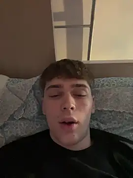 Snapshot of Fappatore_Nato05 chatting on 10/10/25, 11:31 Fappatore Nato05 online show from 10/10/25, 11:31