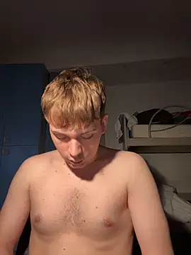 Snapshot of Fappatore_Nato05 chatting on 10/12/25, 01:15 Fappatore Nato05 online show from 10/12/25, 01:15