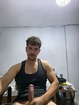 Snapshot of 23cmturkishD chatting on 10/09/25, 04:05 23cmturkishD online show from 10/09/25, 04:05