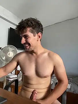 Snapshot of 23cmturkishD chatting on 10/26/25, 12:44 23cmturkishD online show from 10/26/25, 12:44