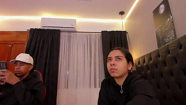 violet and myers online show from 11/29/25, 11:24