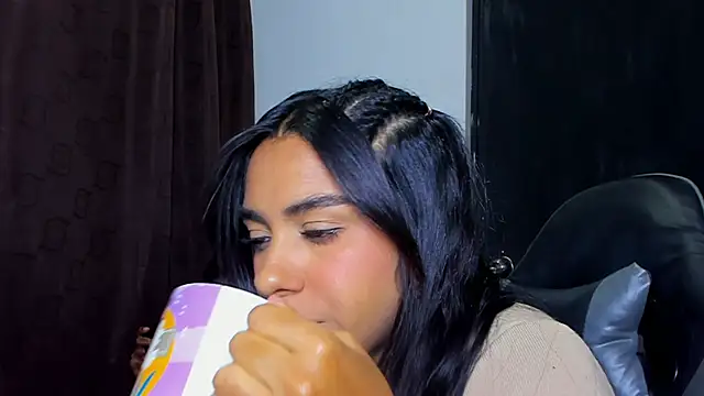 violet and myers online show from 04/08/26, 12:54