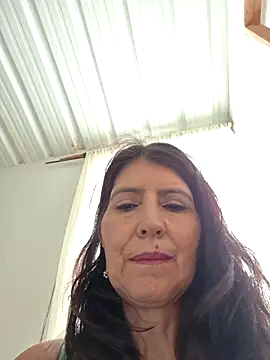 Snapshot of swity_foster chatting on 04/27/26, 02:26 swity foster online show from 04/27/26, 02:26