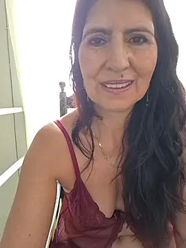 Snapshot of swity_foster chatting on 05/27/26, 01:19 swity foster online show from 05/27/26, 01:19