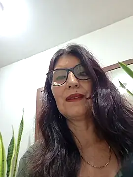 Snapshot of swity_foster chatting on 06/09/26, 02:28 swity foster online show from 06/09/26, 02:28