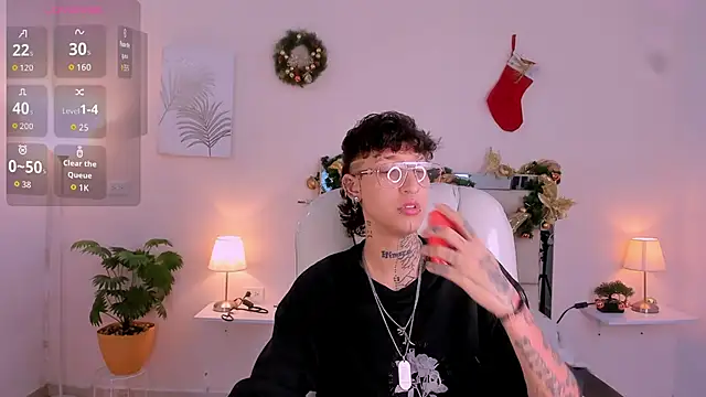 Luci Rose online show from 11/25/25, 02:33