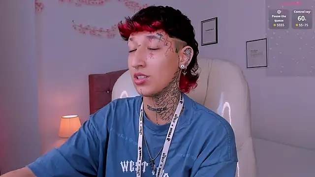 Luci Rose online show from 04/07/26, 08:42