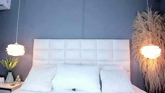 CamyFoxx online show from 09/22/25, 11:45