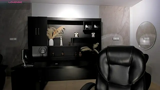 MilaColeman online show from 06/11/26, 03:59