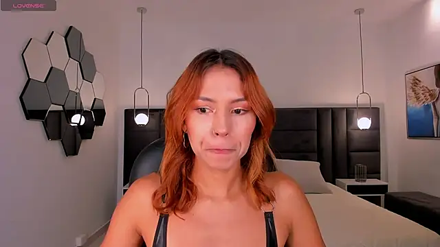 AmberColors  online show from 04/23/26, 07:27