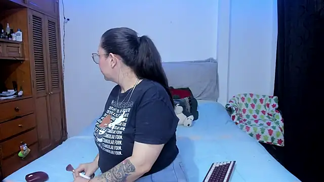 Ashley Monroe online show from 03/25/26, 07:31