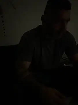 Snapshot of vanessa_tom chatting on 10/17/25, 09:17 vanessa tom online show from 10/17/25, 09:17