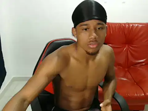 Snapshot of Dante_starhot chatting on 10/12/25, 12:42 Dante starhot online show from 10/12/25, 12:42