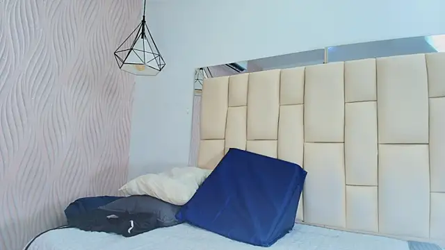 Vero Temptation online show from 12/03/25, 12:14