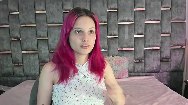 Snapshot of Mitsury_foxx chatting on 09/22/25, 04:36 Mitsury foxx online show from 09/22/25, 04:36