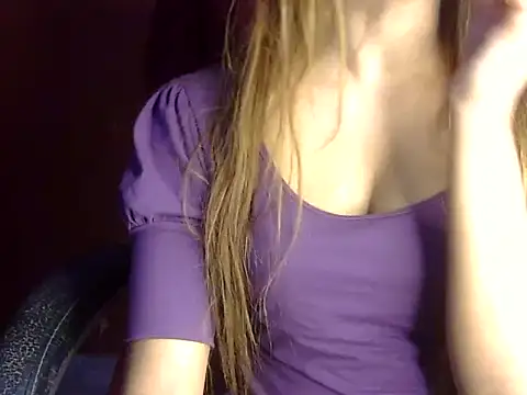 heartless Queen online show from 03/23/26, 05:33