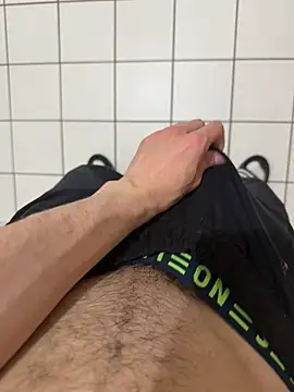 Dicksxd online show from 04/11/26, 09:52