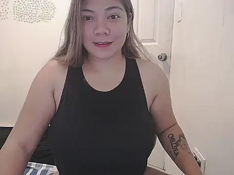 briannalove222 online show from 12/01/25, 11:54