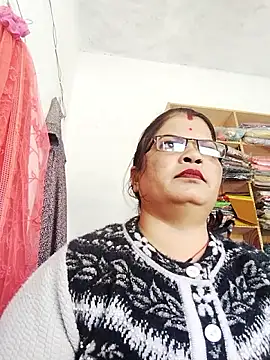 Snapshot of Bhavna_hot chatting on 12/18/25, 07:58 Bhavna hot online show from 12/18/25, 07:58