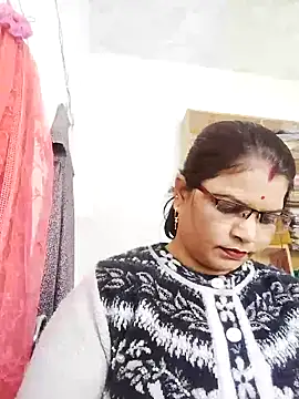Snapshot of Bhavna_hot chatting on 12/19/25, 07:59 Bhavna hot online show from 12/19/25, 07:59