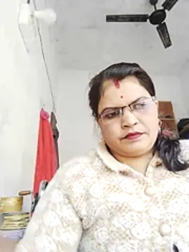 Snapshot of Bhavna_hot chatting on 01/12/26, 10:09 Bhavna hot online show from 01/12/26, 10:09