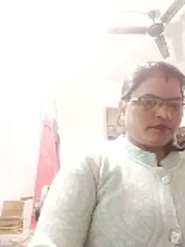Snapshot of Bhavna_hot chatting on 01/13/26, 12:32 Bhavna hot online show from 01/13/26, 12:32