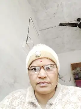 Snapshot of Bhavna_hot chatting on 02/02/26, 06:12 Bhavna hot online show from 02/02/26, 06:12