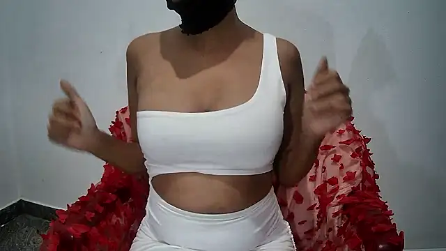 Minu Cam online show from 01/17/26, 06:00