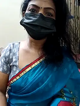 Snapshot of Rithya27 chatting on 10/12/25, 06:40 Rithya27 online show from 10/12/25, 06:40