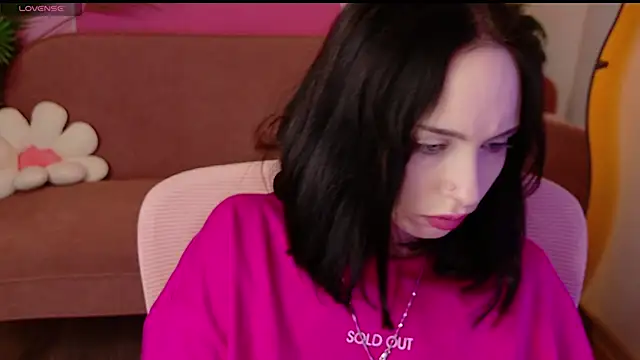 MonikaCarter online show from 11/14/25, 10:14