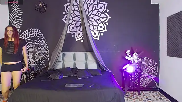 Maylu Fox online show from 11/12/25, 12:27