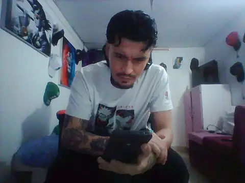 Snapshot of vegato_21 chatting on 03/27/26, 11:48 vegato 21 online show from 03/27/26, 11:48