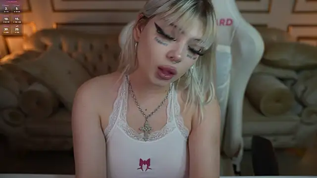 Snapshot of Yuki_sun chatting on 09/26/25, 02:43 Yuki sun online show from 09/26/25, 02:43