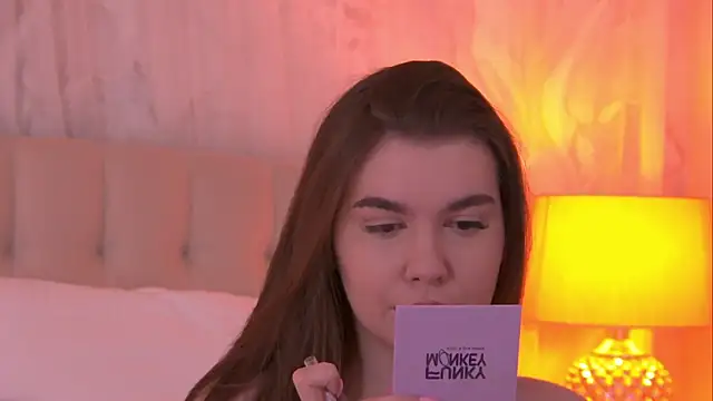 AshleyEvance online show from 05/04/26, 06:31