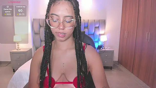 raven stonee online show from 02/10/26, 12:26