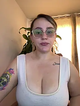 CurvyLust x online show from 04/20/26, 01:47