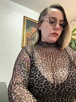 CurvyLust x online show from 05/06/26, 02:33