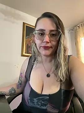 CurvyLust x online show from 05/13/26, 01:19