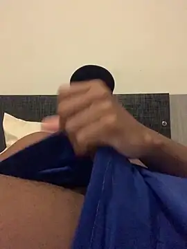 Snapshot of edualqxo chatting on 11/09/25, 10:41 edualqxo online show from 11/09/25, 10:41