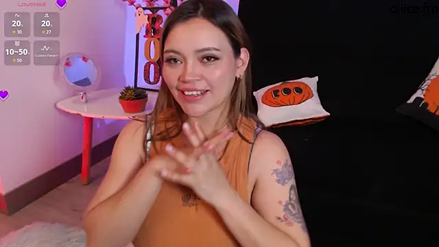 aliiceFM online show from 10/17/25, 03:53